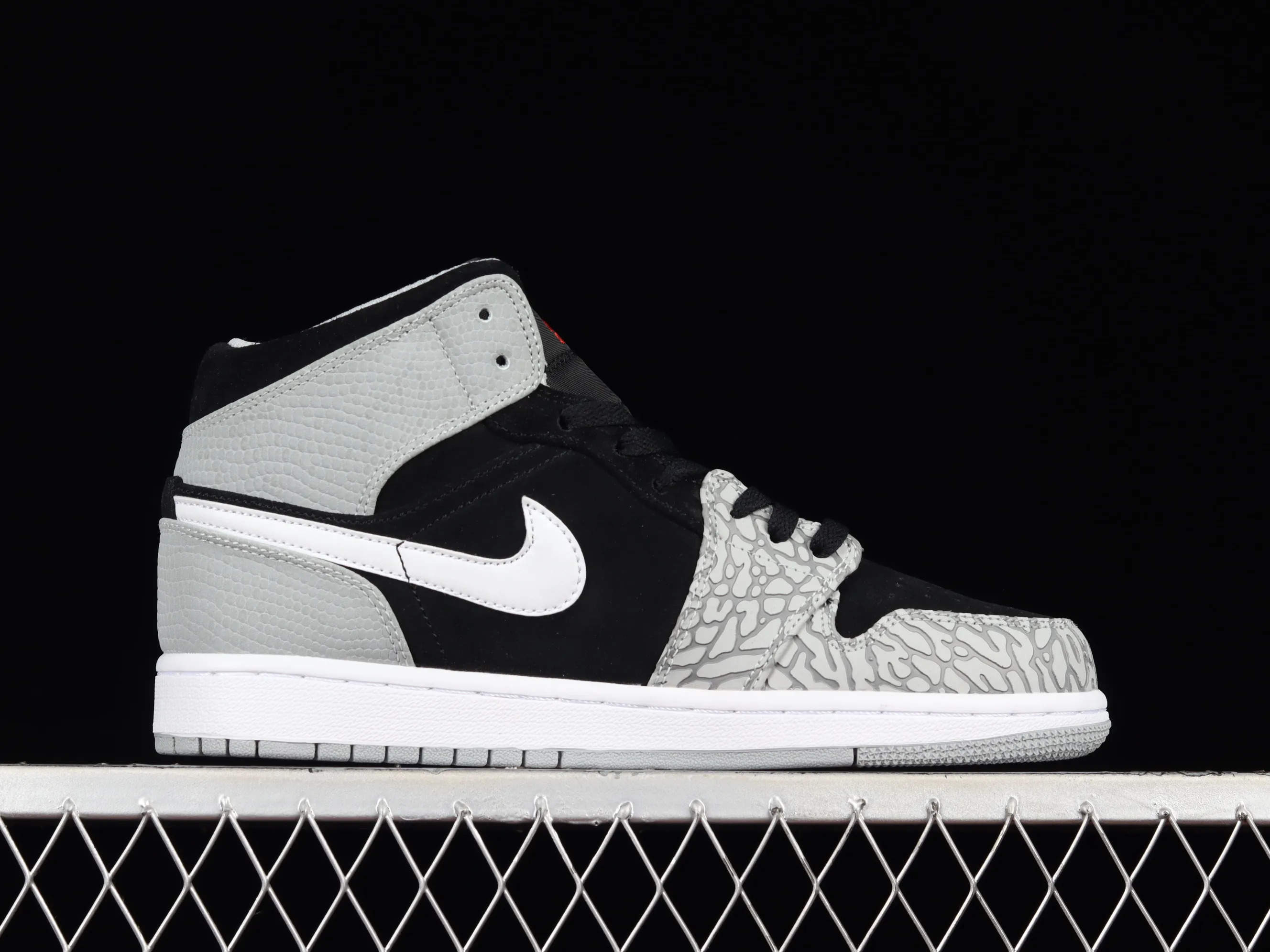 All categories Air Jordan Jordan series basketball shoes Air Jordan 1 Mid Air Jordan 1 Mid "Elephant Toe" AJ1 Joe 1 black and gray crackle pattern DM1200-016